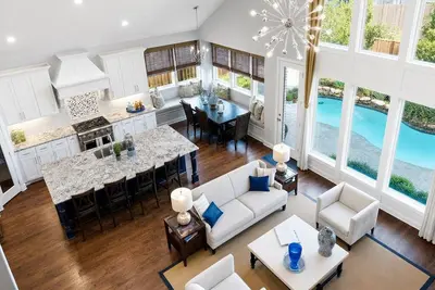 Image de 31+ Day Luxury Furnished Home Executive Living