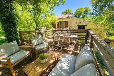 Image de Écureuil – Gîte, bassin & spa
