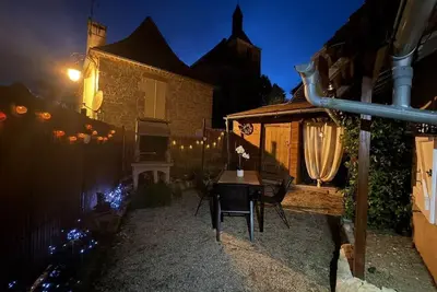 Image de Maison en Pierre • Rocamadour 7 min • 10/12 Pers