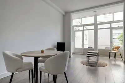 Image de Bright Apartment with Private Terrace