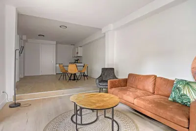 Image de Stijlvol & Comfortabel Appartement in het Hart van Rotterdam