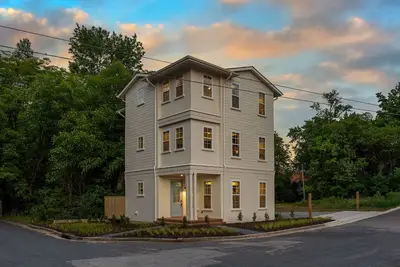 Image de Wonderful 8-bedroom house & guest house in Downtown Durham