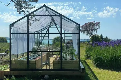 Image de Maison de campagne romantique avec vue sur le fjord à Åmøy