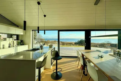 Image de Maison idyllique et moderne avec vue sur le Lammefjord