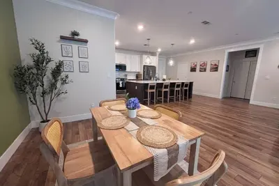 Image de 1bd House near Sequoias & local amenities
