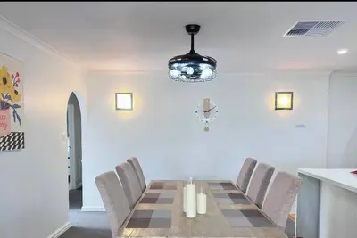 Image de Edgewater Whole Holiday Resort