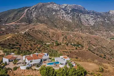 Image de Villa bohème avec piscine près de Canillas