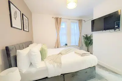 Image de Luxury 3br Home. 20 Mins to London. Garden + Wi-Fi. Sleeps 8
