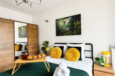 Image de Lumina Apartment near the Metro in the Center