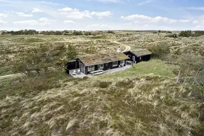 Image de Maison de vacances nordique dans les dunes près de Rødhus