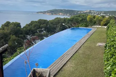 Image de House with private pool in Llafranc, Costa Brava. Terrace and balcony, views.