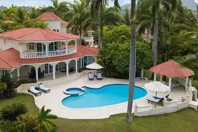 Image de Luxury 6-Bedroom Villa in Cofresí – Steps from the Beach