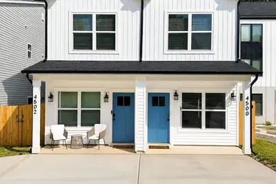 Image de Modern Cozy Retreat Near South End