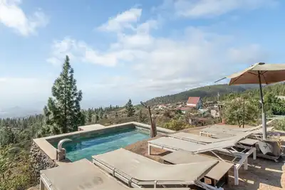 Image de Maison de vacances « Karla » avec vue sur la mer, piscine commune et Wi-Fi