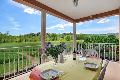 Image de Villa « & Piscine à Ucel » avec piscine privée, Wi-Fi et climatisation