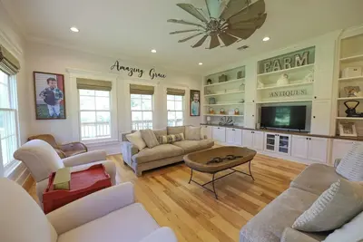 Image de Executive Estate - Serene 4-bedroom farmhouse perfect for the Busy Executive