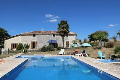 Image de Au Charme Charentais - enjoy peace, space and real French life.