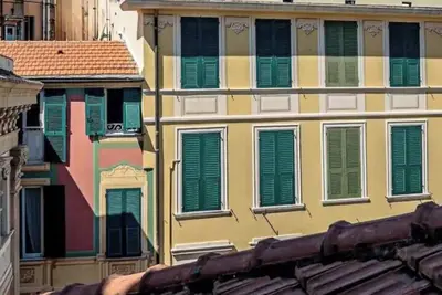 Image de [Au-dessus des toits] Véritable Caruggio ligure
