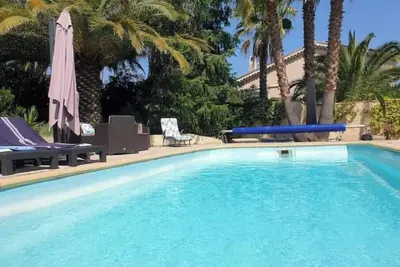 Image de Propriété compléte de 8a avec Piscine de 8*4 m et logement de 82m²