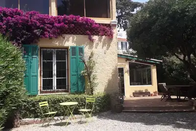 Image de maison jardin ombagé a 5 mn des plages dans quartier trés calme