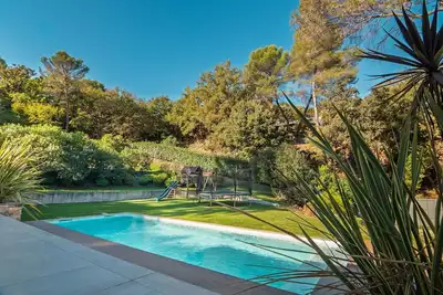 Image de Superbe villa 3 chambres – Piscine  & 2 pièces