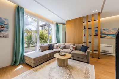 Image de Garden Breeze Stay | Villa 1 - Gala Residence by PikHost