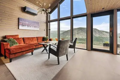 Image de La vie authentique dans une cabane avec vue sur le Løefjell