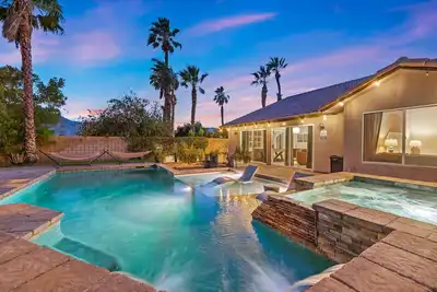 Image de Sandpiper by Nest Villas | 5br Estate | Large Pool