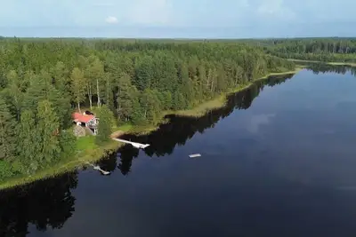 Image de Maison forestière moderne avec lac privé et sauna près d'Åseda