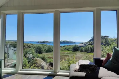 Image de Cottage privé avec jetée et vue sur la mer