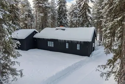 Image de Maison moderne avec sauna et vue sur les montagnes