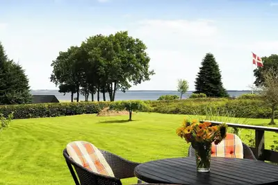 Image de Charmante maison de vacances avec vue sur le Limfjord