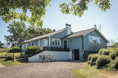 Image de Maison avec belvédère et vue sur la mer sur la péninsule de Bjäre