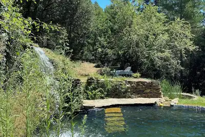 Image de Mas cévenol avec piscine naturelle à Génolhac