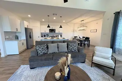 Image de Brand New 3bd Townhome in Gated Lagoon Community