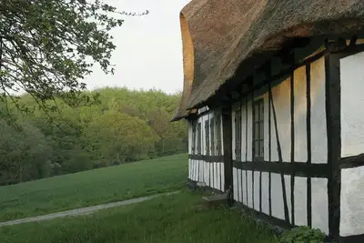 Image de Maison à colombages dans la forêt de Holstenshuus