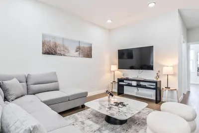 Image de Free Banff Pass in New Modern 4-bedroom house in welcoming Calgary with Ac