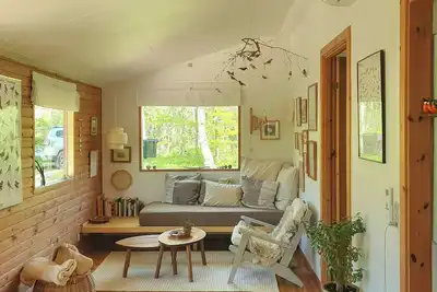 Image de Petite maison dans la nature sauvage près du parc national de Møn