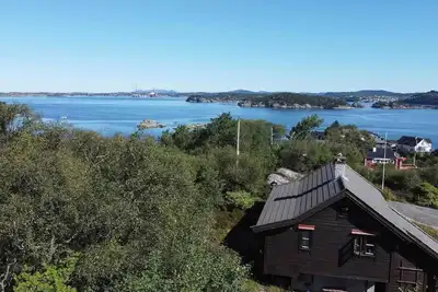 Image de Charmante maison d'artiste avec vue sur la mer près de Bergen