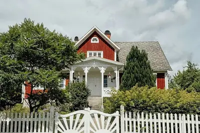 Image de Propriété historique près du lac à Ekeryd