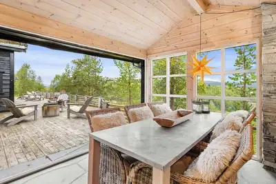 Image de Chalet familial avec jacuzzi à Hønedalen