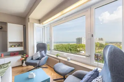 Image de Appartement moderne avec vue sur mer et terrasse