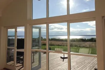 Image de Maison de vacances avec vue sur l'eau