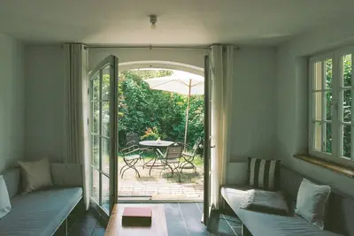Image de Remise avec vue sur le jardin dans le quartier historique de Werder