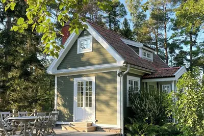 Image de Cottage dans l'archipel avec son propre ponton près de Vaxholm