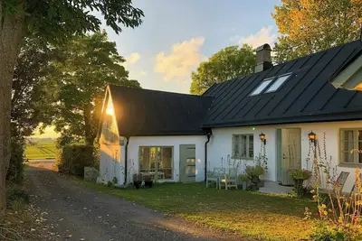 Image de Une ferme typique de Scanie datant du XIXe siècle, située dans la campagne de Skivarp
