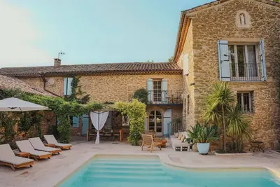 Image de Maison de charme au pied du Luberon à Maubec