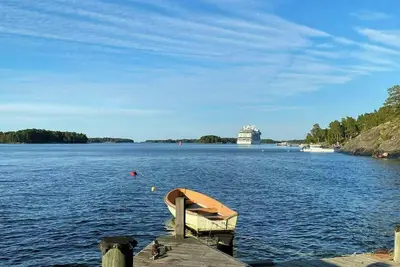 Image de Villa de l'archipel avec embarcadère privé sur Vindö