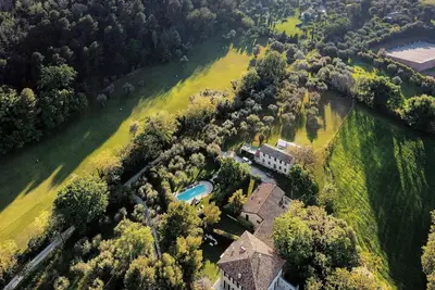 Image de Villa historique avec vue sur la mer près de Fano