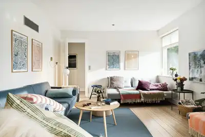 Image de Une oasis pour toute l'année avec vue sur la mer, les champs et la nature